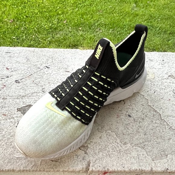 Nike React Phantom Run Flyknit 2 Volt Lime Black Tieless Slip-On Shoes 9 Womens - Picture 1 of 7